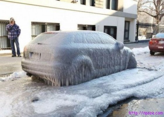 Cum să îţi dezgheţi maşina cât mai rapid